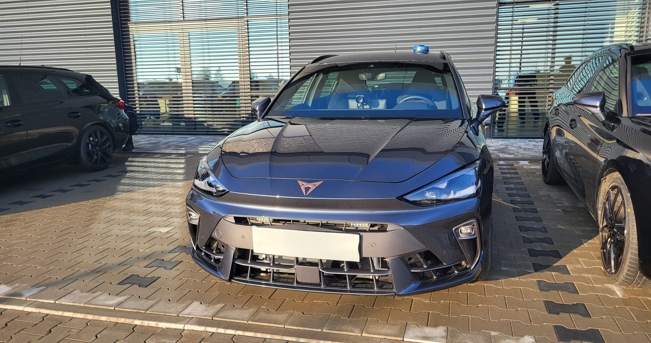 Nowe nieoznakowane radiowozy w Wielkopolsce. Takie maszyny będą ścigać przestępców