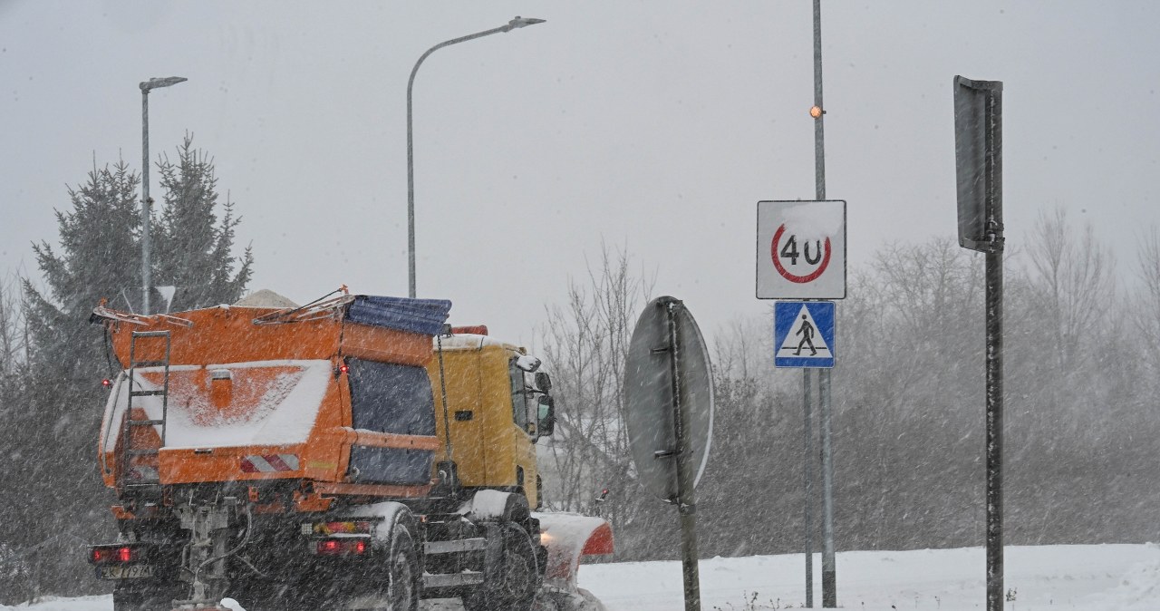 Zawieje, zamiecie śnieżne i nawet 40 cm śniegu. Nowe ostrzeżenia IMGW