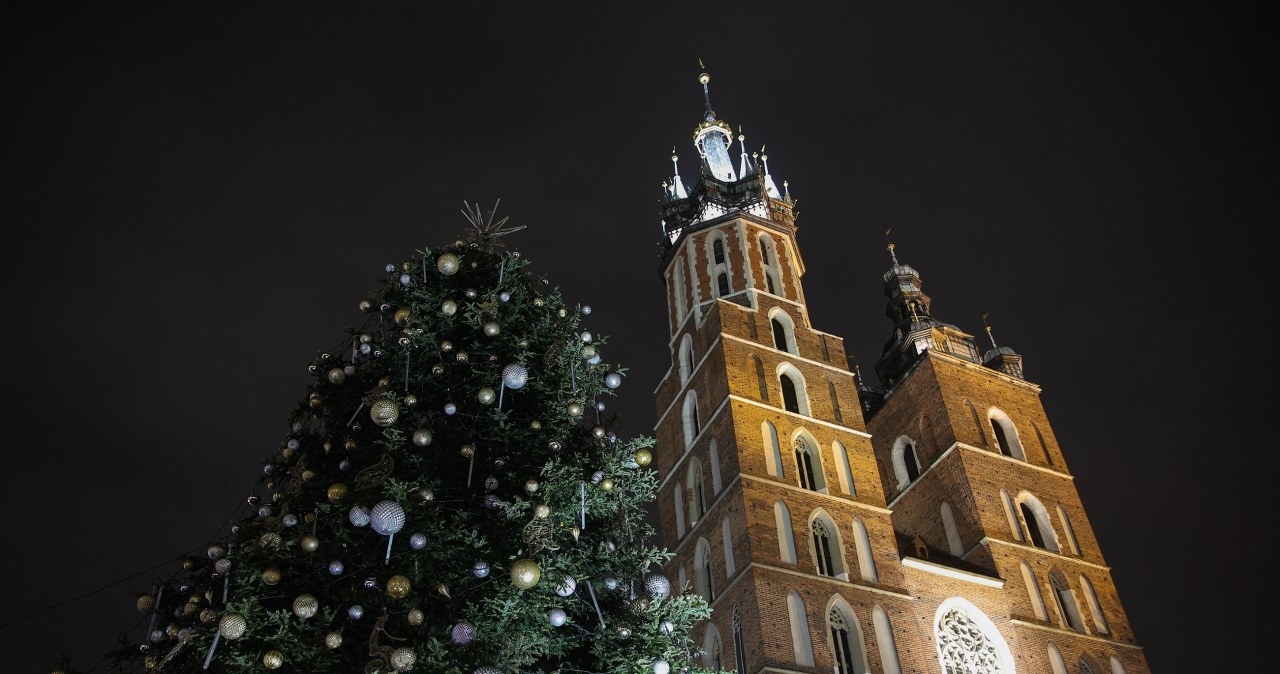 Świąteczne karaoke z RMF FM i rozświetlenie choinki na krakowskim Rynku