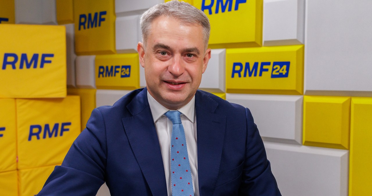 Nowy podatek uderzy w wielkie firmy. Gawkowski: Nie wycofamy się