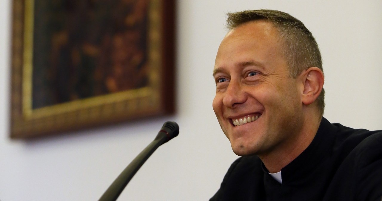 Intymna relacja znanego księdza. Jest decyzja prokuratury