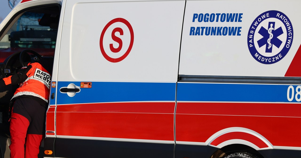 Agresywny pacjent zaatakował ratowników medycznych