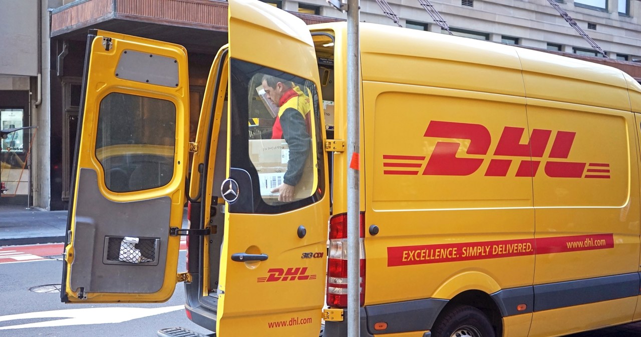 DHL wstrzymuje dostawy części paczek do USA