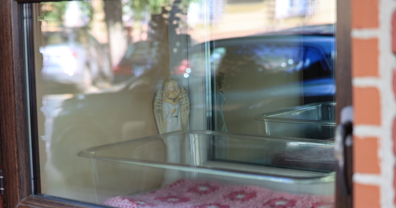 Noworodek w Oknie Życia w Warszawie