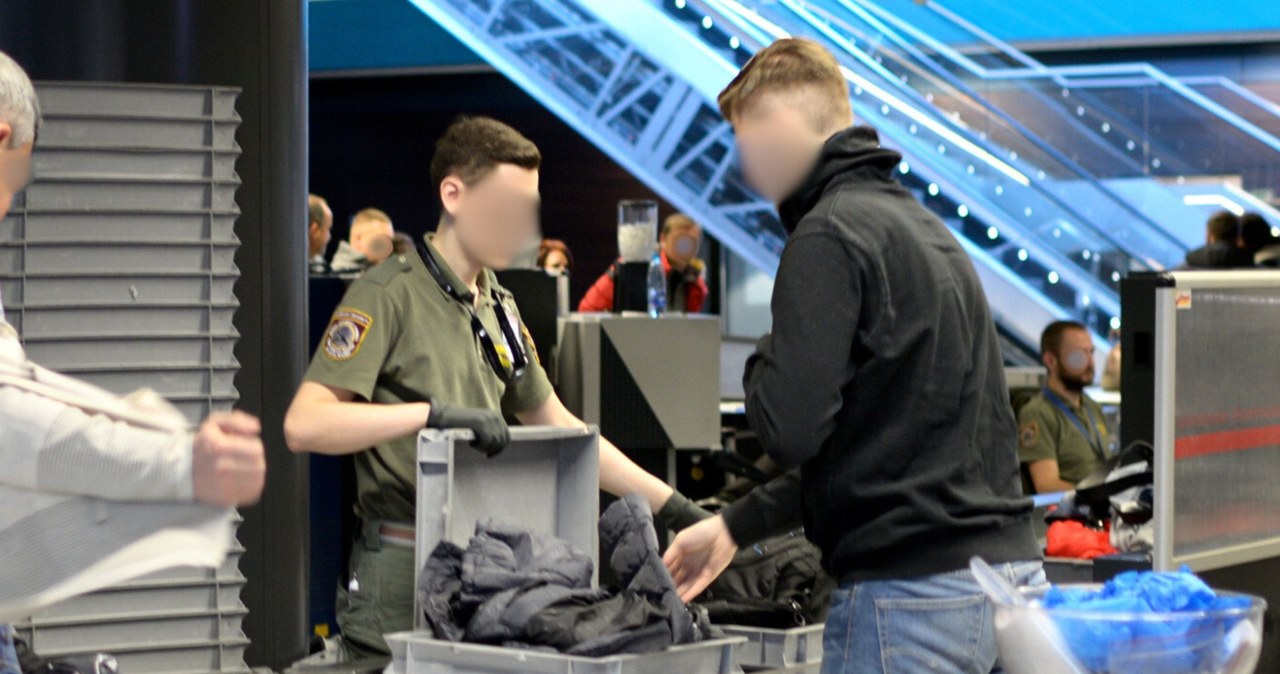 "Żart" pasażera uruchomił lawinę. Jednym zdaniem zniszczył sobie urlop