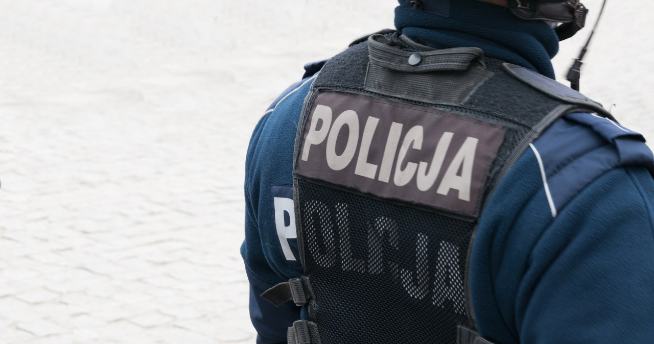 Podczas pościgu uderzył w radiowóz i uciekł. Poszukiwania kierowcy