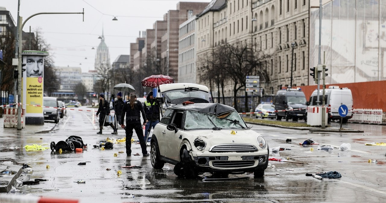 Atak w Monachium. Sprawca wjechał w ludzi celowo