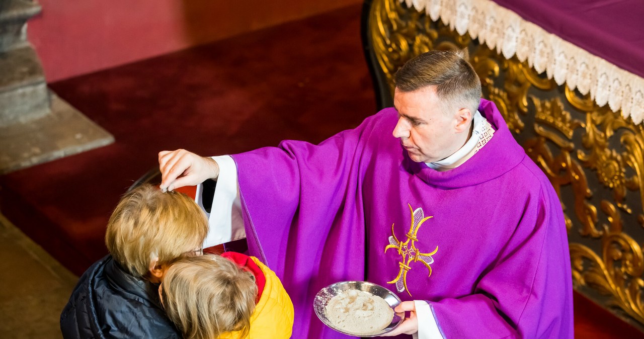 Czy w Środę Popielcową trzeba iść do kościoła?