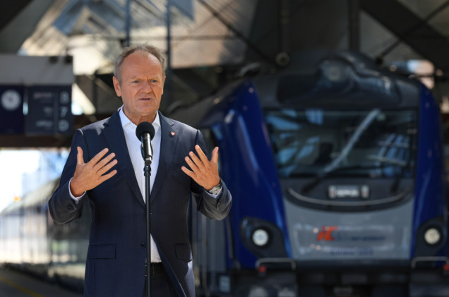 Premier zapowiada najszybszą kolej w Europie. Budowa potrwa dekady