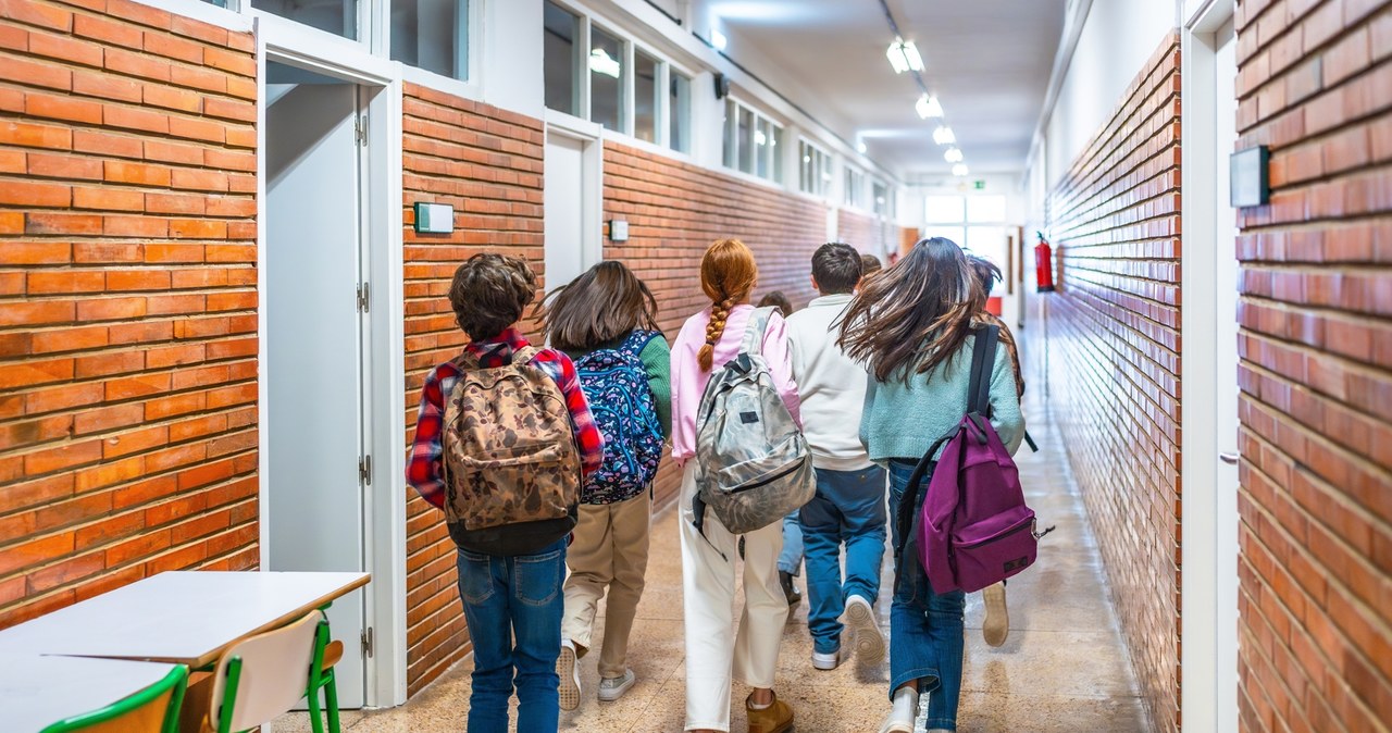 Znacznie mniej uczniów w I klasach. Czas do szkoły
