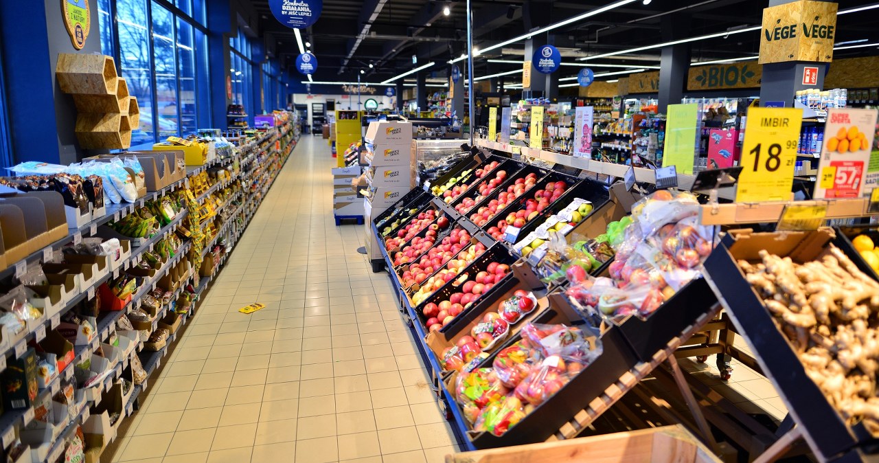 Znany hipermarket zostanie zamknięty. Trwa wyprzedaż towaru