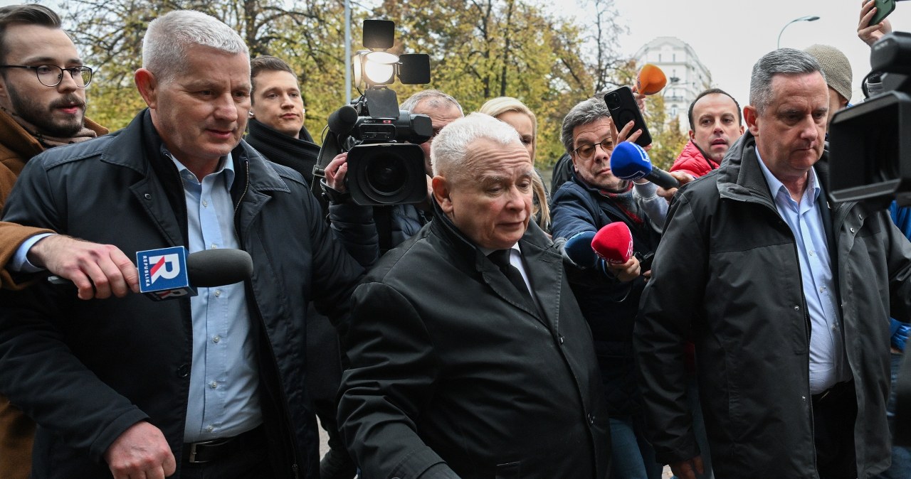 ​Co się działo podczas przesłuchania Kaczyńskiego? Prok. Skiba relacjonuje