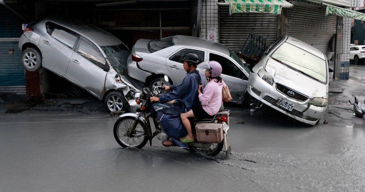 Woda wdzierała się do domów i hoteli. Zobacz szokujące nagrania