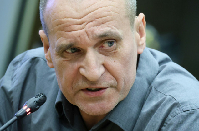 Paweł Kukiz miał groźny wypadek podczas zbierania wiśni