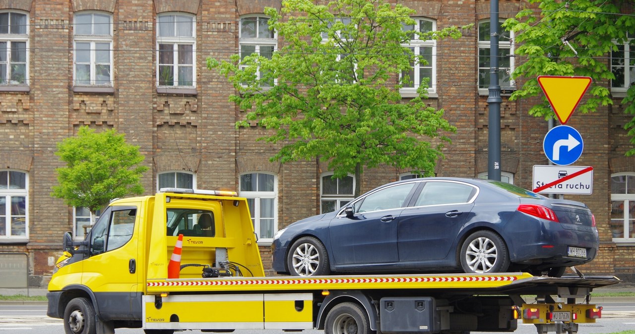 Ruszyły licytacje aut odebranych pijanym kierowcom. Ceny kuszą, ale uwaga na pułapki