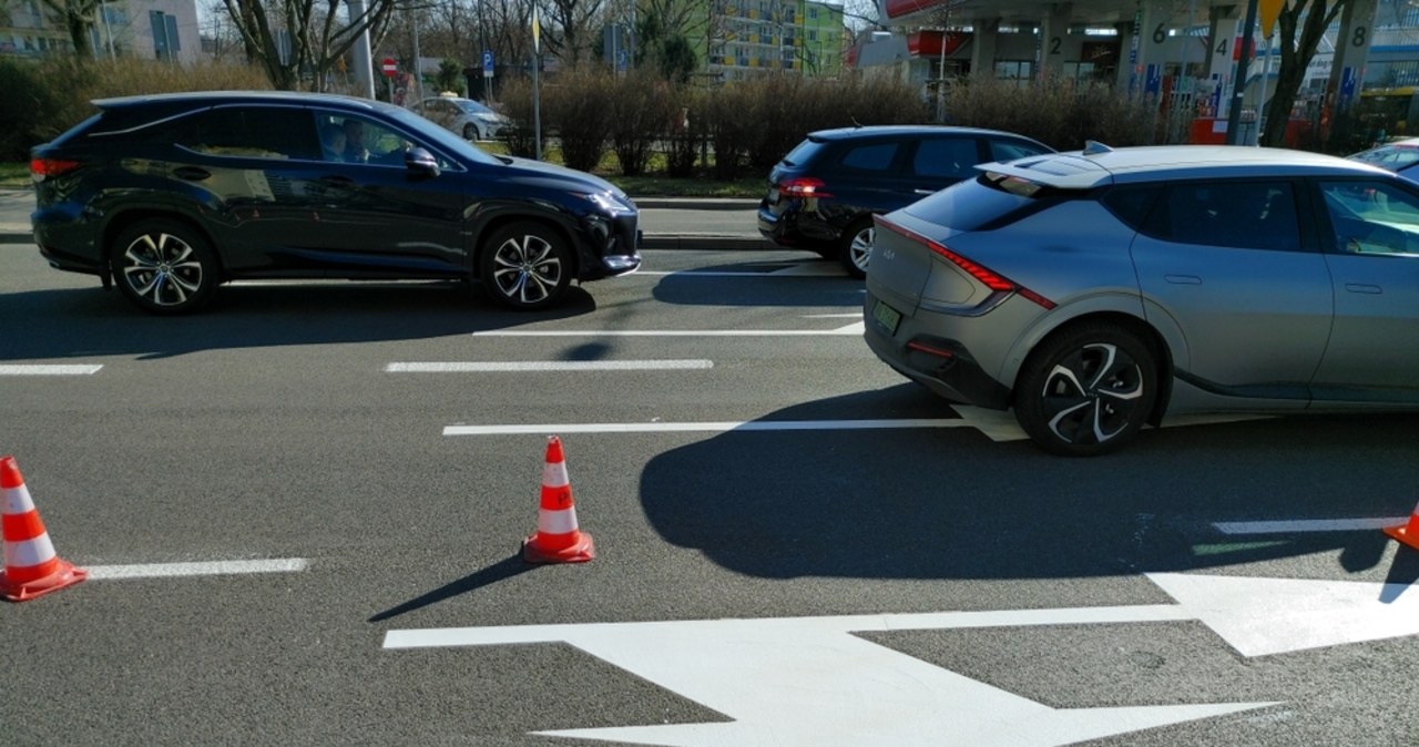 Prace drogowe w centrum Warszawy. Trwa remont torowiska na ul. Marszałkowskiej