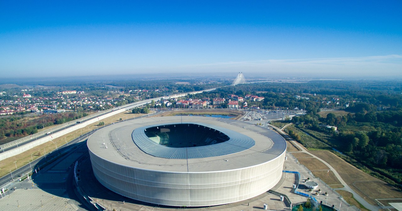 Para uprawiała seks na murawie stadionu we Wrocławiu