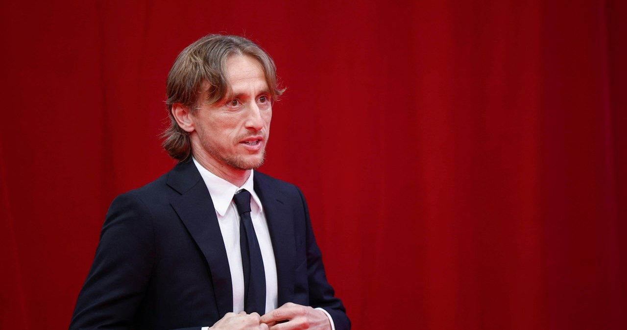 Luka Modrić oficjalnie piłkarzem Milanu. Chorwat sfinalizował kontrakt