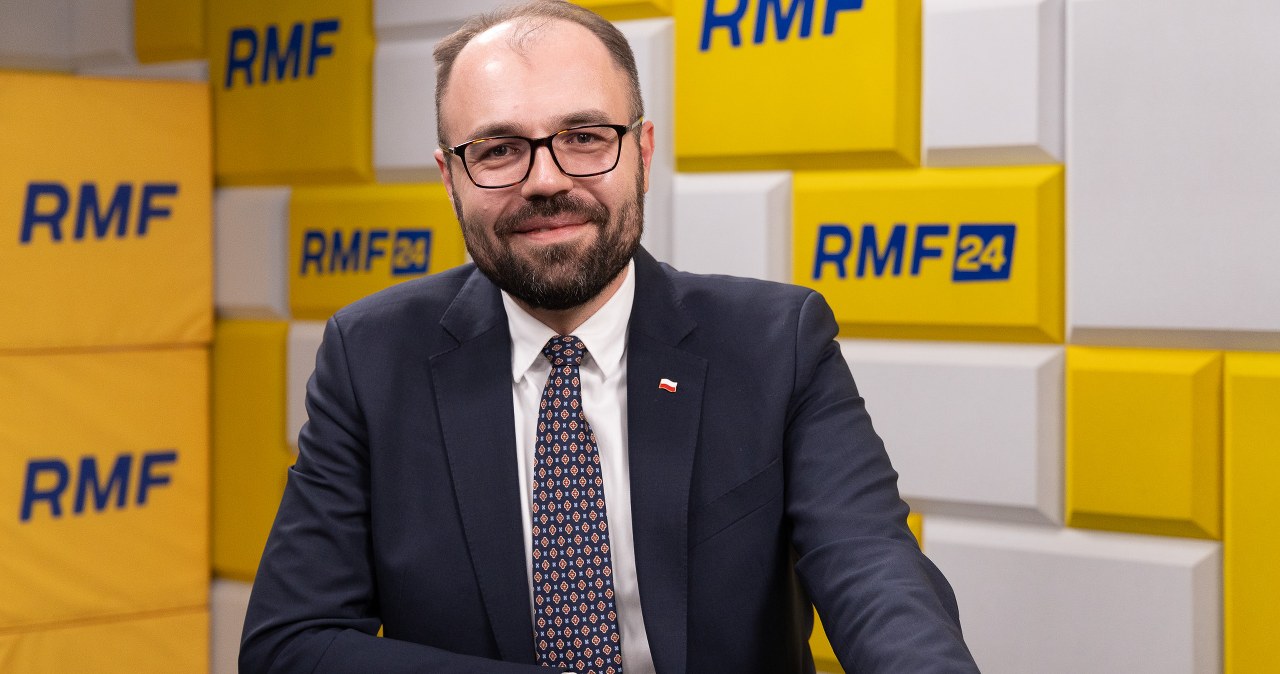 "Nie bardzo się tym przejmuje". Poseł Szczucki o zawieszeniu w PiS