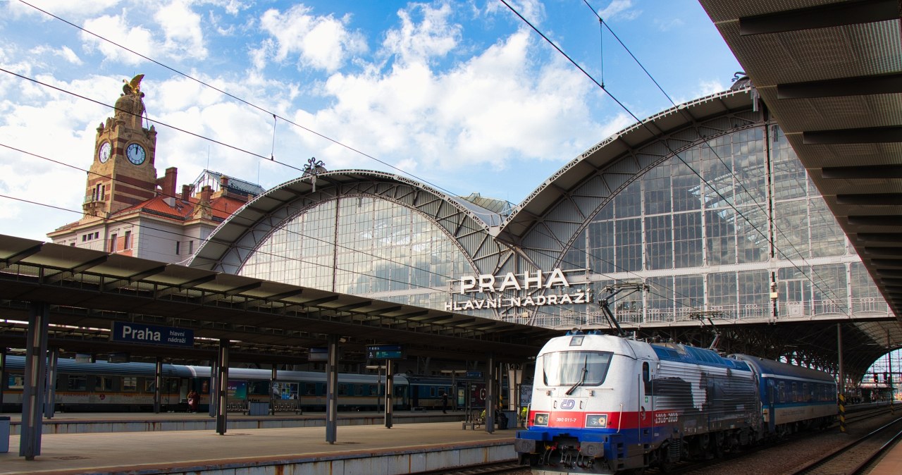 Kradzież kabli na kolei w Pradze. Komunikacyjny paraliż