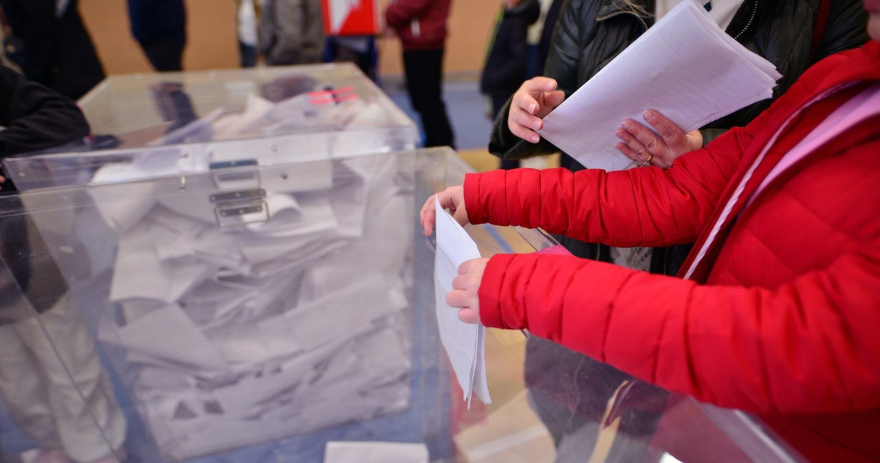 Polacy już głosują w wyborach prezydenckich