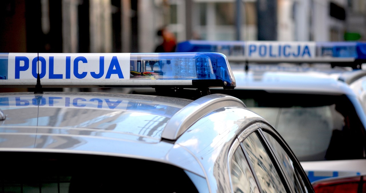 Budynek szkoły we Włodarach ostrzelany. Ewakuacja dzieci