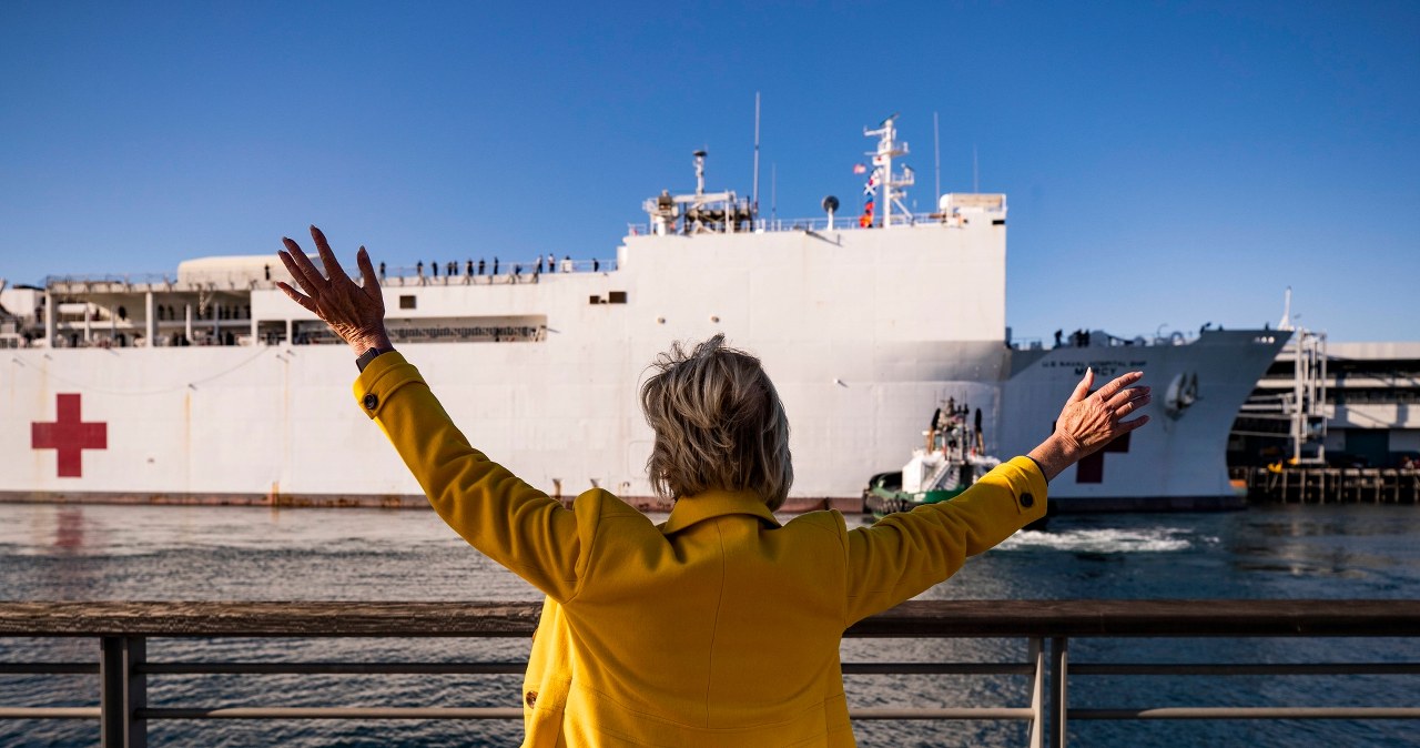 "Pentagon nie otrzymał rozkazu". Czy Trump wysłał okręt szpitalny na Grenlandię?