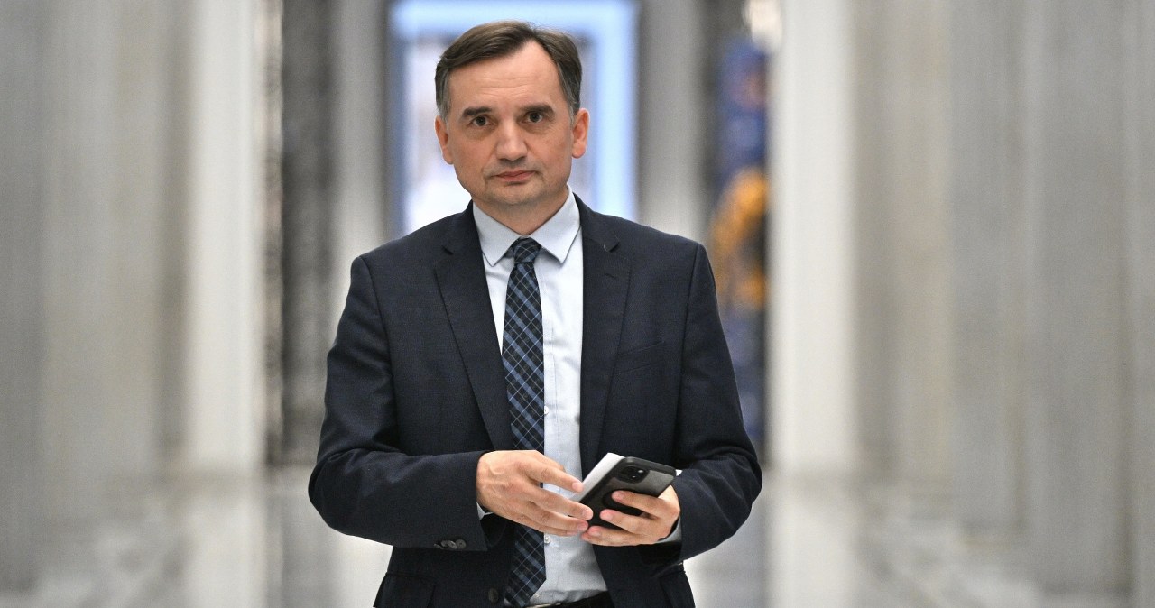 "Konieczna decyzja", "Jakim trzeba być tchórzem". Politycy komentują ruch Ziobry