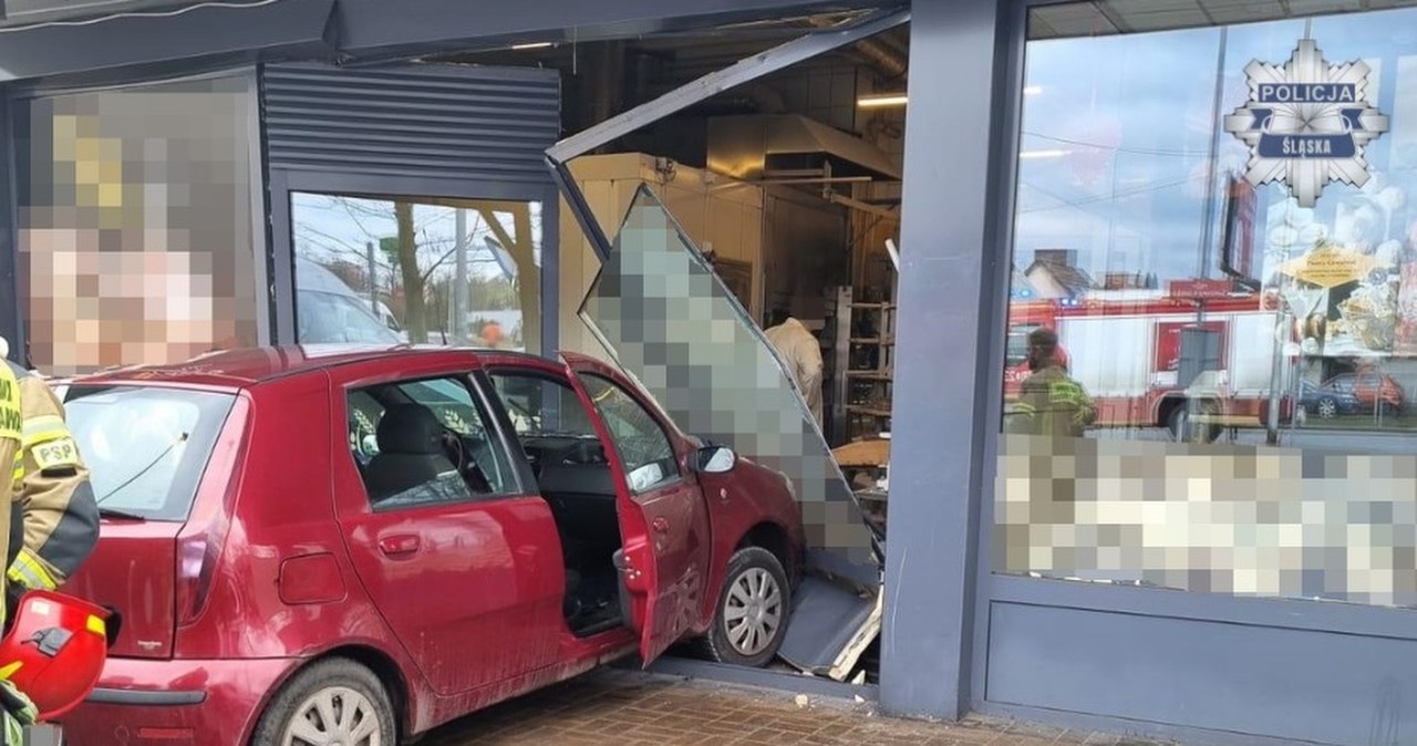 Niebezpieczny tłusty czwartek w Bytomiu. 87-latek wjechał samochodem w budynek cukierni