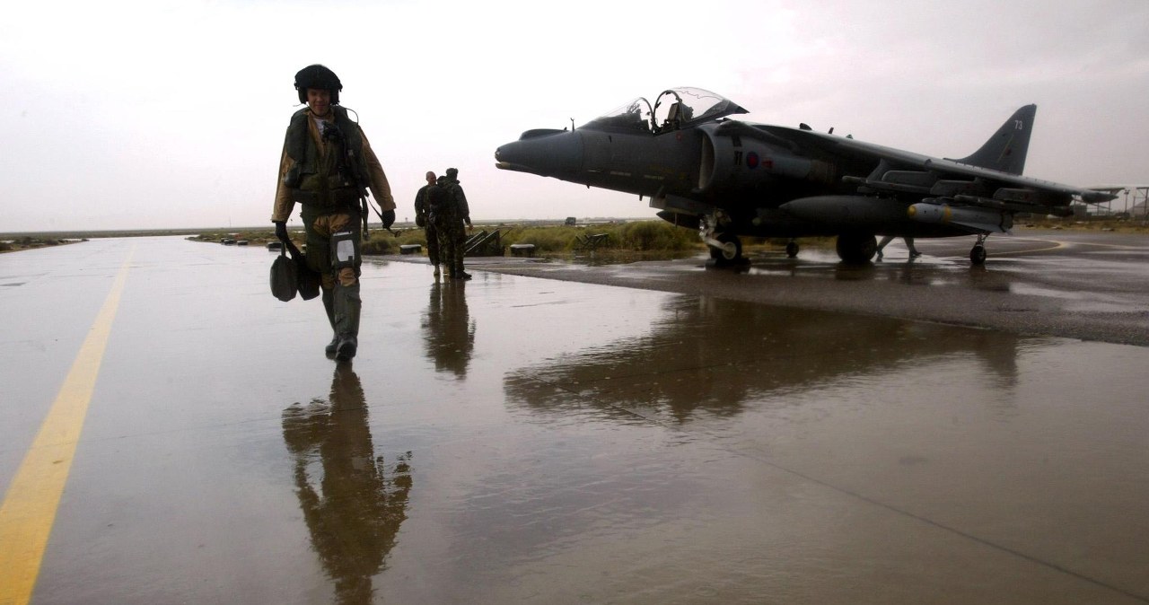 Złamał przysięgę, poleciał szkolić Chińczyków. Zarzuty dla wojskowego pilota