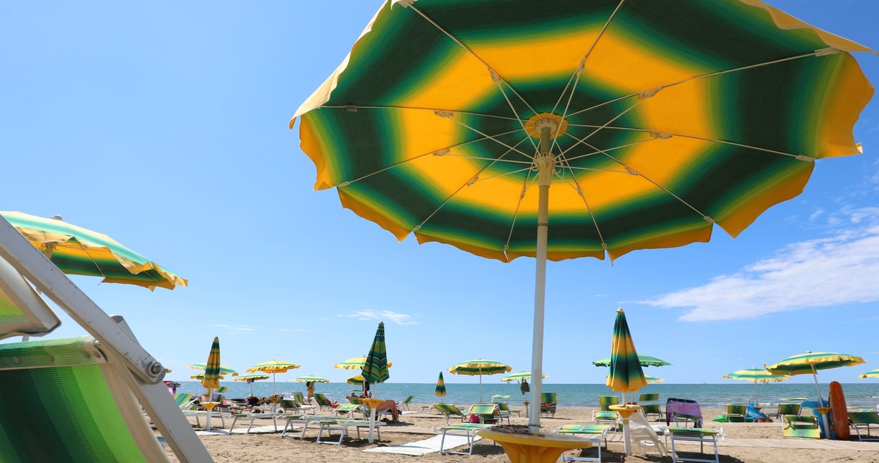 Koszmar na plaży. Chłopak zginął, kopiąc dół w piasku