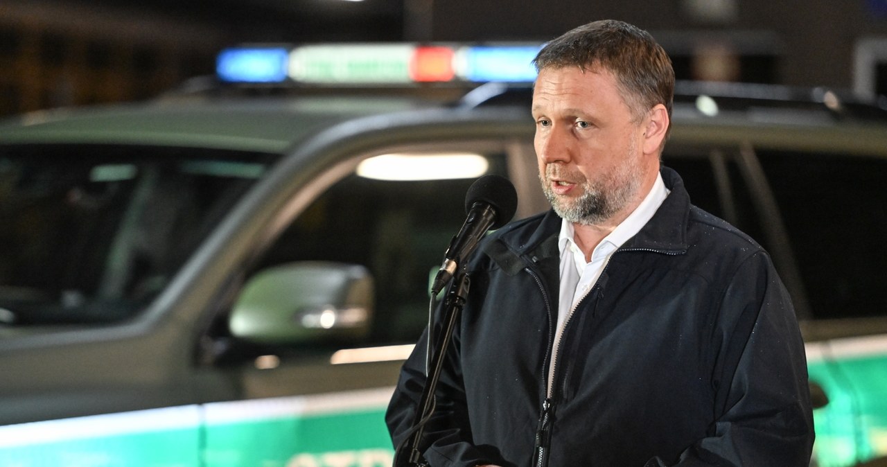 Granica z Białorusią zamknięta. Nocne wystąpienie szefa MSWiA