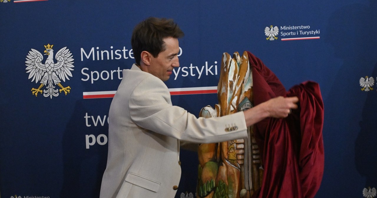 Kamil Stoch odwiedził resort sportu. Otrzymał niecodzienny prezent