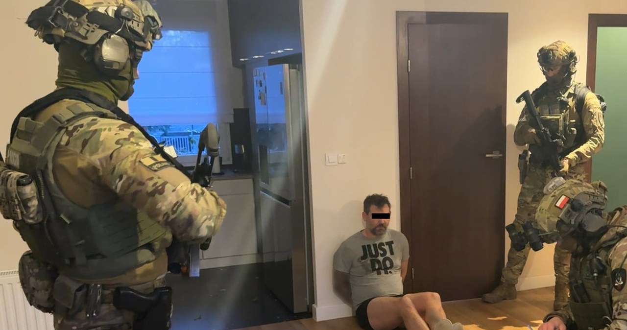 Siedem ton narkotyków i broń palna. Spektakularna akcji służb