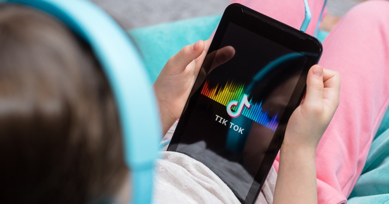 Pierwszy kraj zakazał mediów społecznościowych dla osób poniżej 16. roku życia