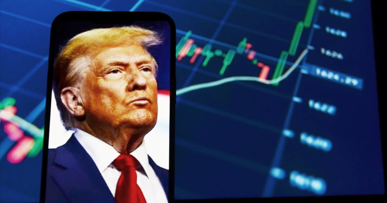 Ktoś się bardzo wzbogacił kwadrans przed wpisem Donalda Trumpa