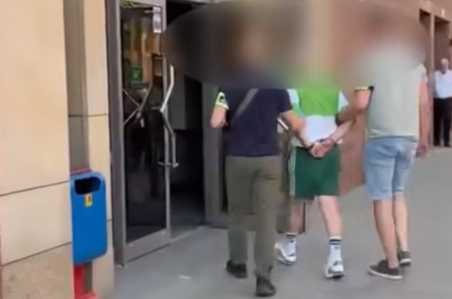 Groźby wobec kasjerki nie uszły mu płazem. Pseudokibic w rękach policji