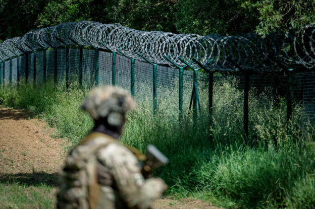 Polak w rękach łotewskich służb. Wpadł z busem pełnym migrantów
