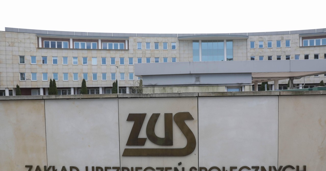Negocjacje związkowców z zarządem ZUS zawieszone. Znamy datę wznowienia rozmów