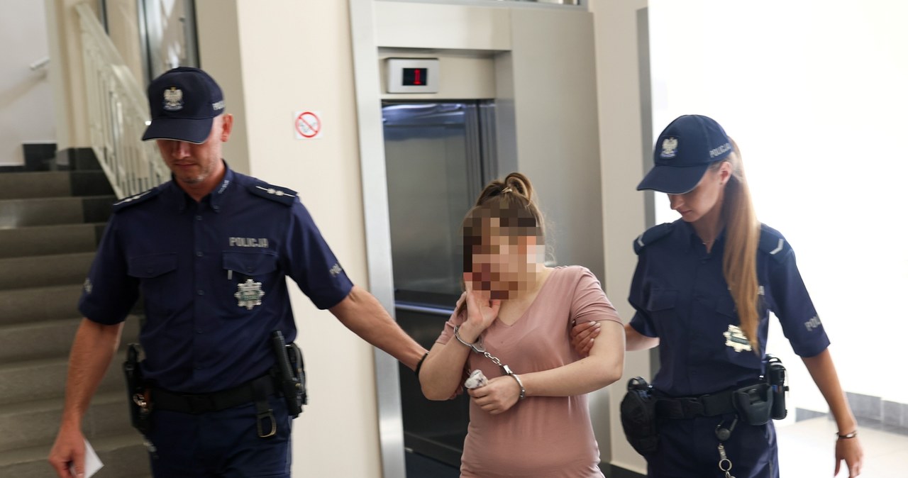 ​Matka zatkała usta i nos 2-letniemu synkowi. Sąd nie uwierzył w wypadek