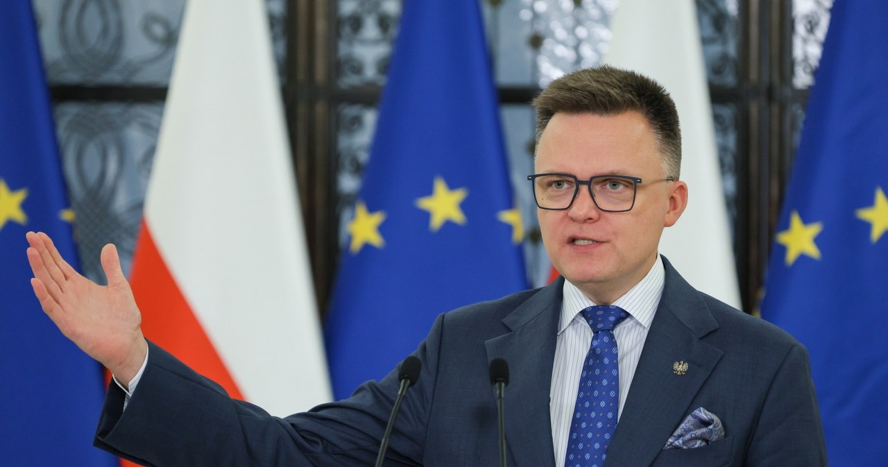 Kiedy Sejm zajmie się projektami ws. alkoholu? Deklaracja Hołowni