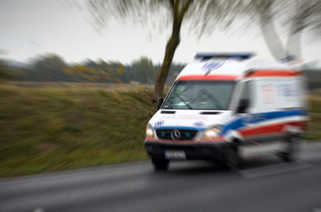 Nie żyje 5-latka, która została przygnieciona przez dach budowanej wiaty