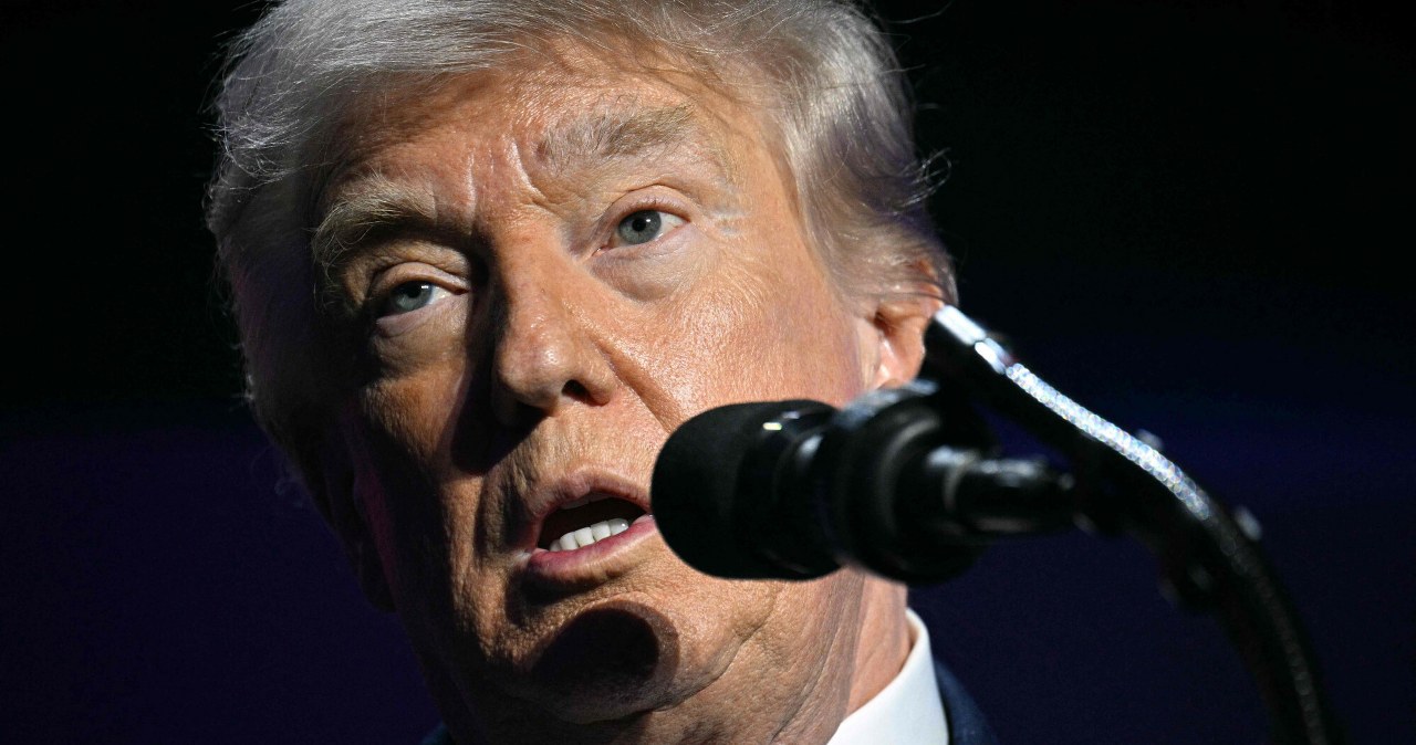 "Wiele ciekawych dokumentów". Donald Trump o materiałach o UFO