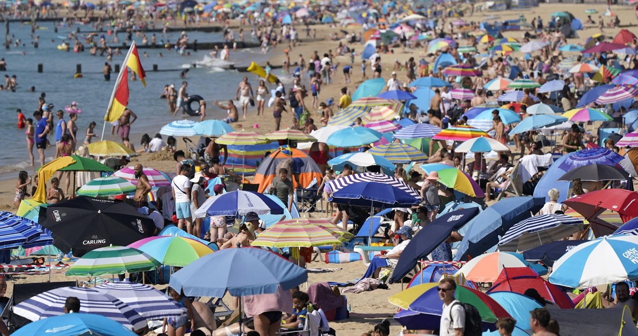​"Brudna", "przepełniona", "długie kolejki". To najgorsza plaża w Europie