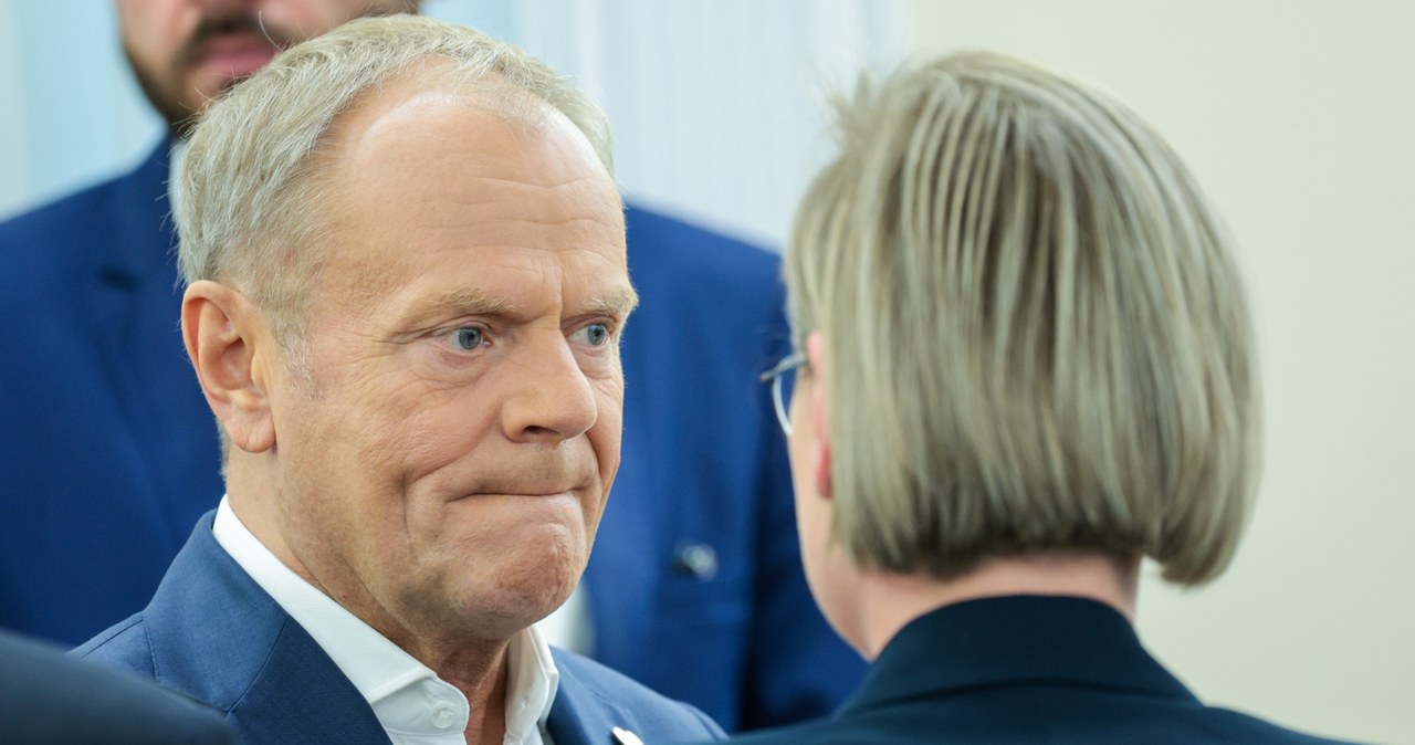 Tusk apeluje do koalicjantów: Zachowajcie się przyzwoicie