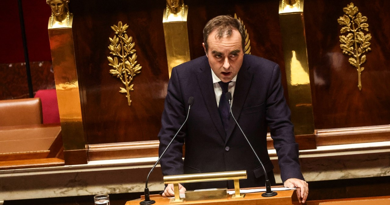 Polityczne trzęsienie ziemi we Francji? Pierwsze głosowanie o wotum nieufności dla rządu