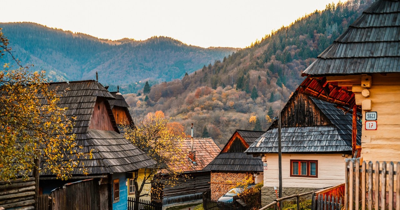 Tysiące turystów, garstka mieszkańców. Słowacka wioska chce zniknąć z UNESCO