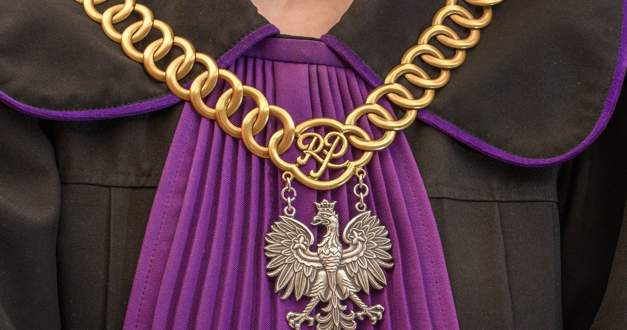 Gwałcony, katowany i przypalany papierosami dwulatek. Zapadł wyrok