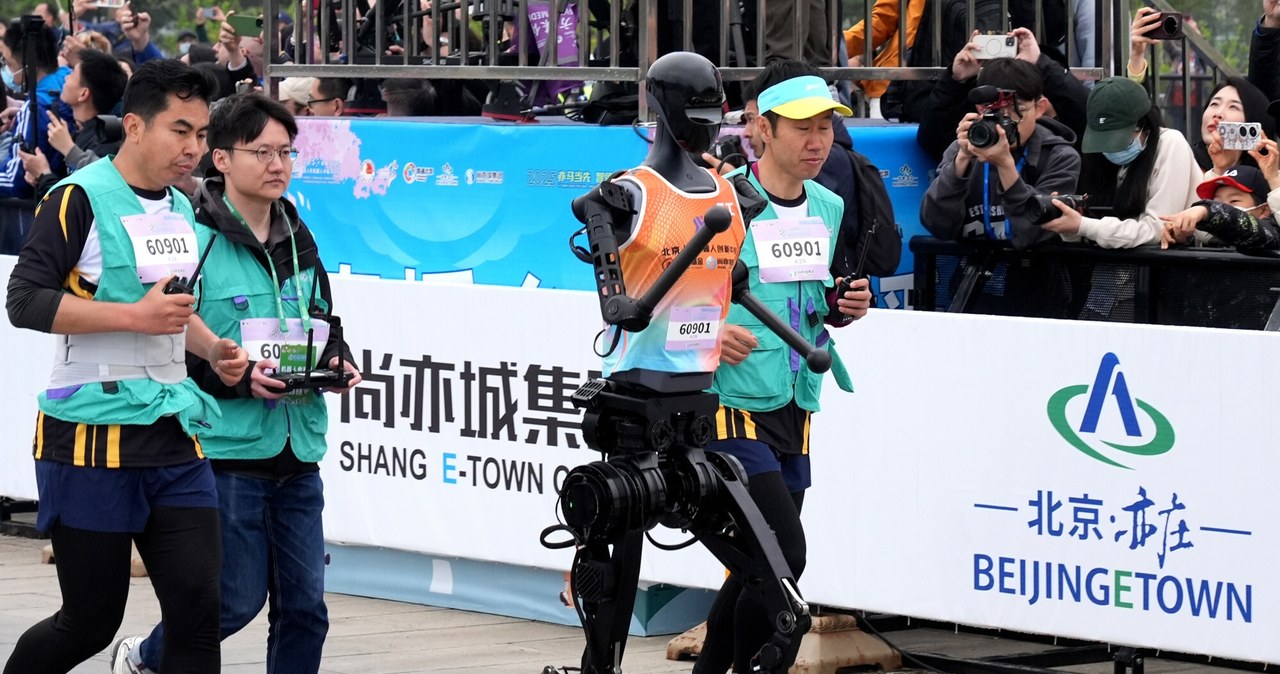 ​Ludzie i roboty wystartowali w jednym maratonie. Kto wygrał?