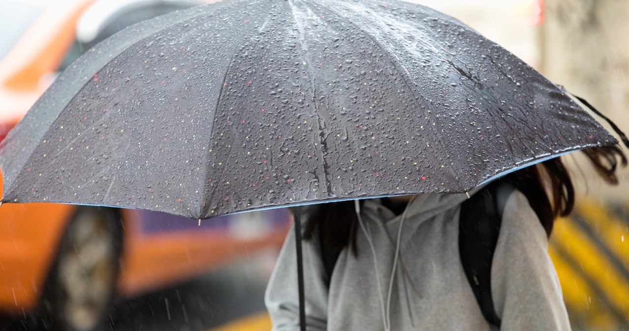 IMGW ostrzega: Burze, deszcz i wichury nad Polską. Sprawdź prognozę na 15 lipca